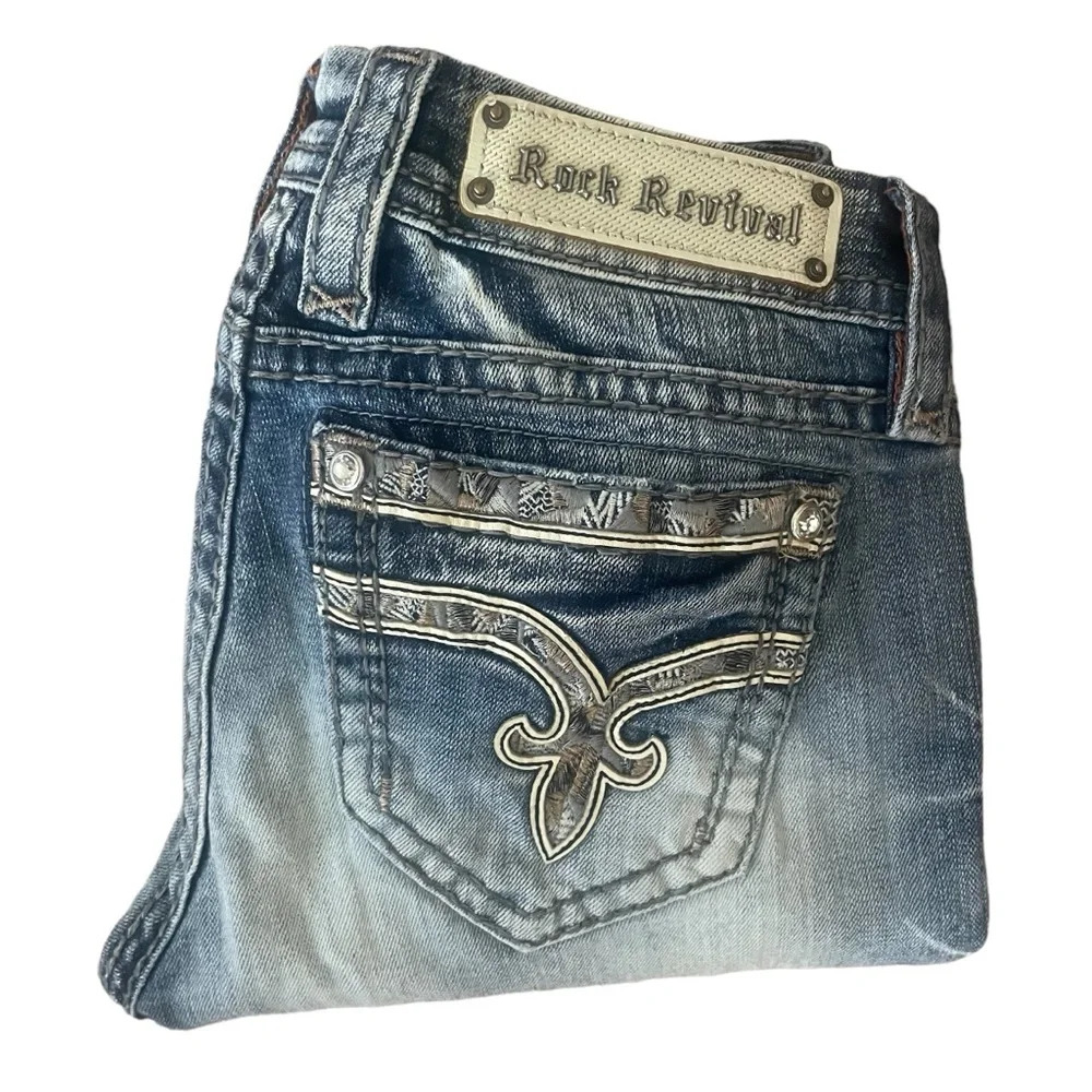 LAST CALL Rock Revival Easy Crop Jeans Women’s Size 27 Distressed Embellished